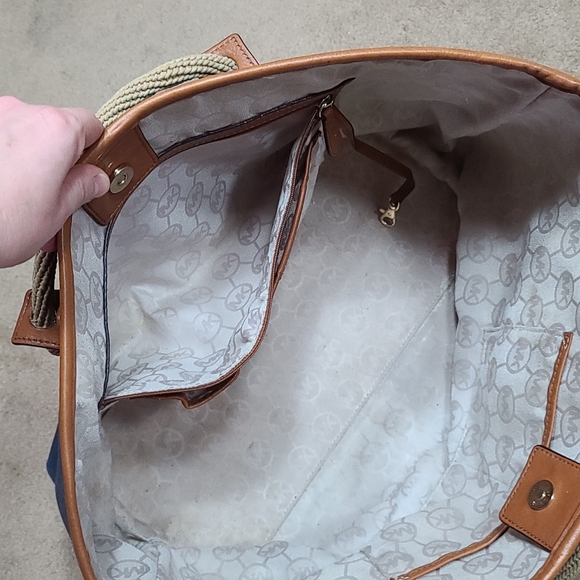 Michael Kors Maritime NAVY Canvas Large Tote Bag - Picture 7 of 7